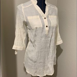 Ali&Kris 3/4 sleeves blouse.